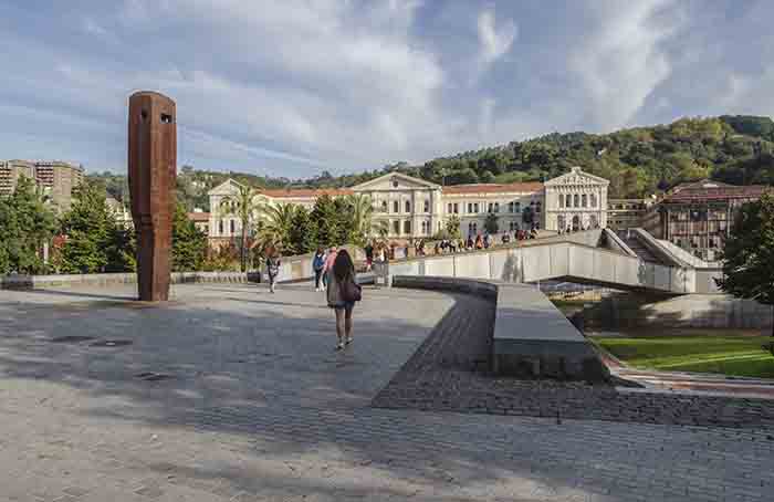 Vizcaya - Bilbao - Universidad de Deusto 1.jpg